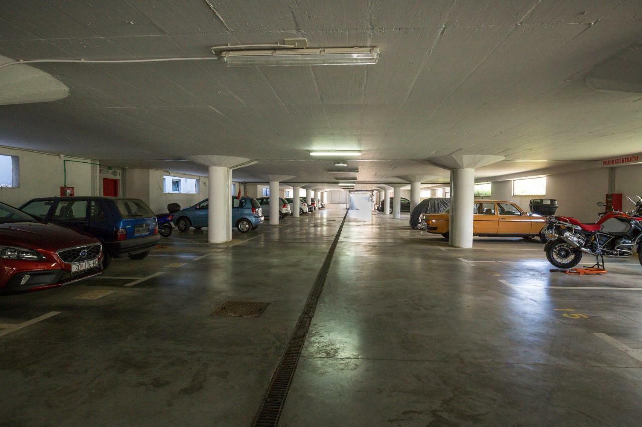 Pavic - Private Parking * Zadar